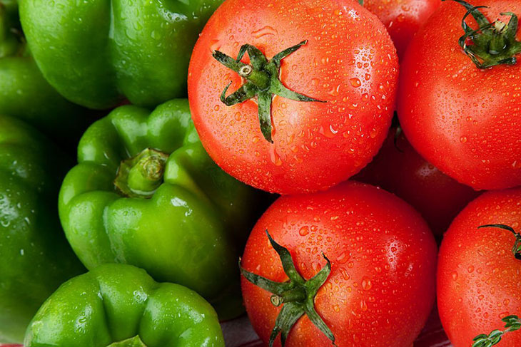 pepper shaped tomatoes